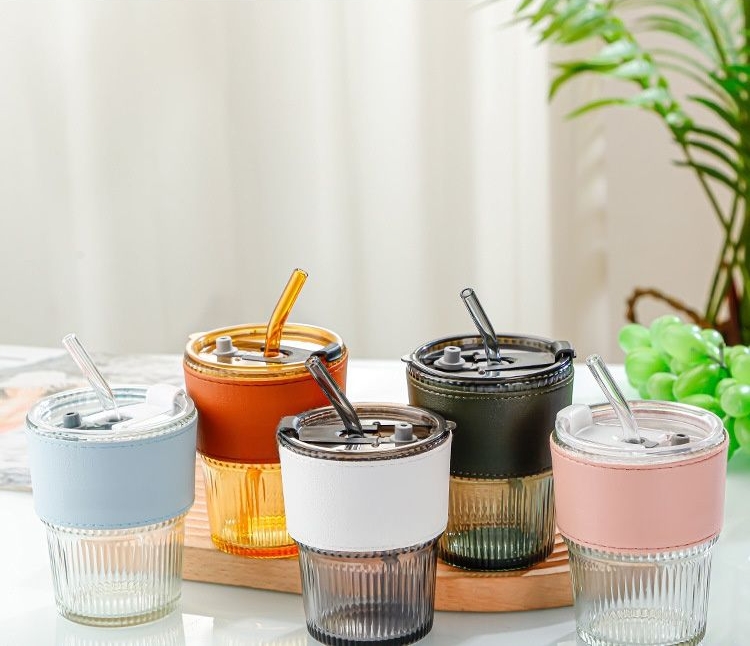 Bamboo-jioned Heat Resistant Glass Tumbler with Lid, Sleeve and Straw